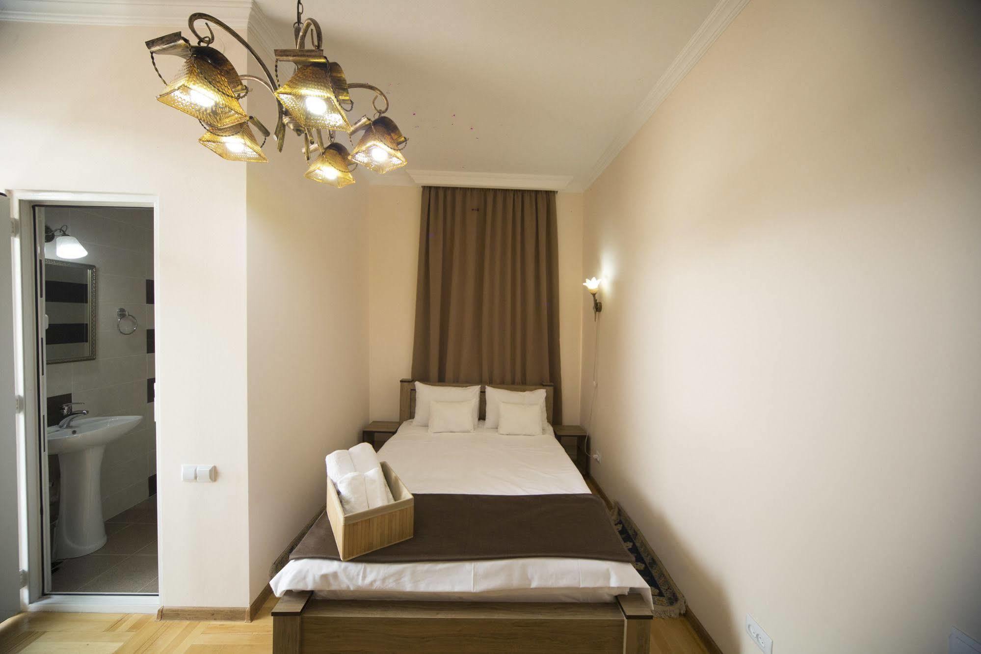 Log Inn Boutique Hotel Tbilisi Luaran gambar