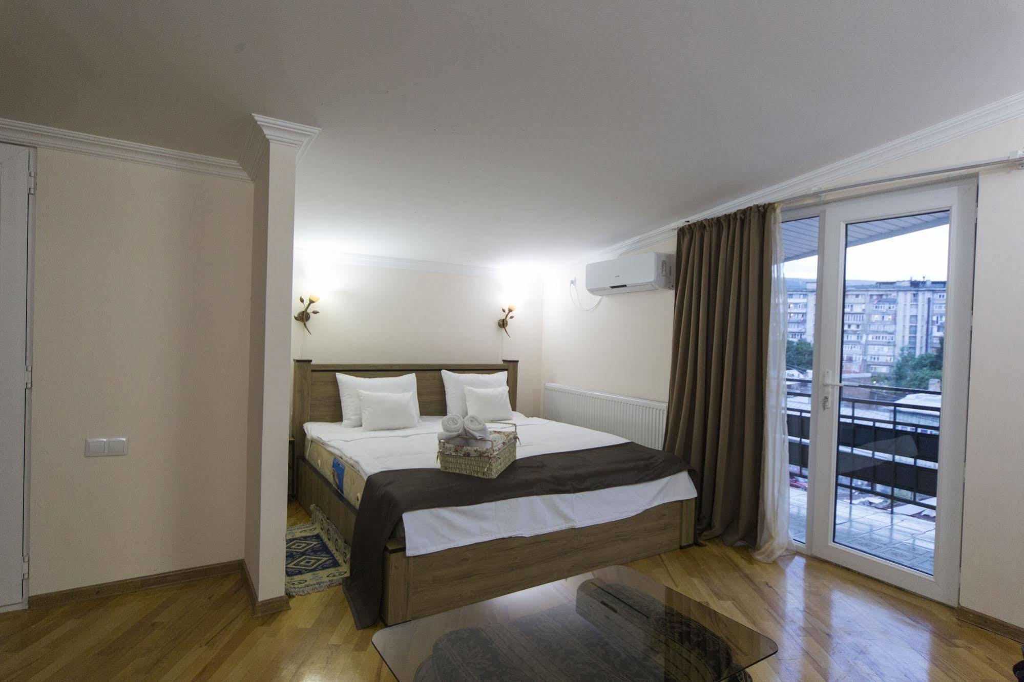 Log Inn Boutique Hotel Tbilisi Luaran gambar