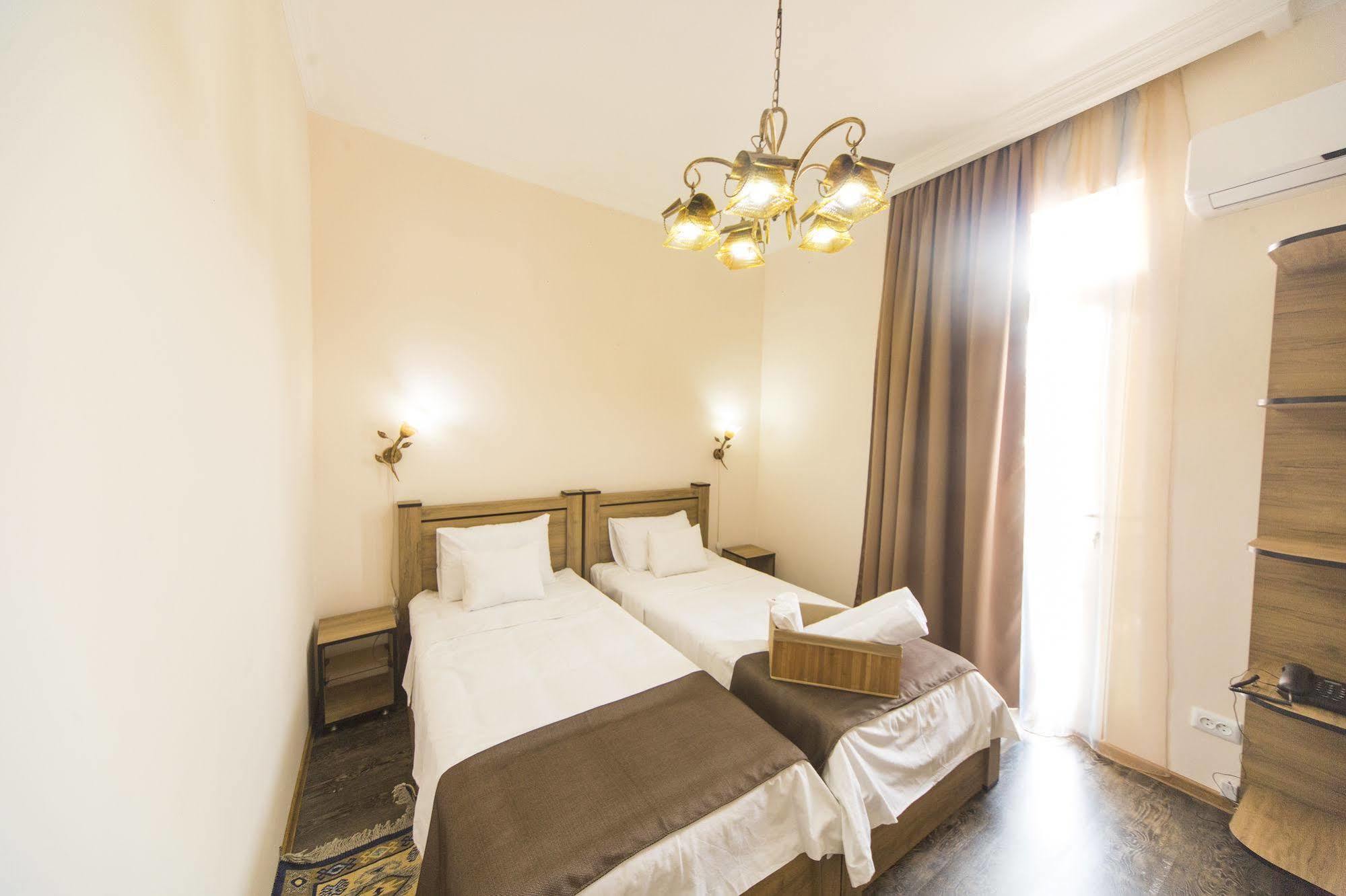 Log Inn Boutique Hotel Tbilisi Luaran gambar
