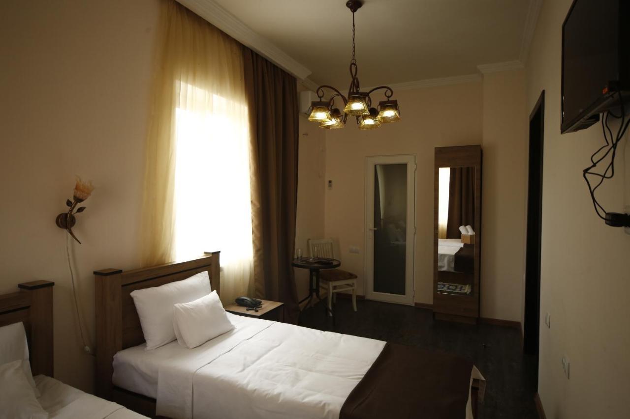 Log Inn Boutique Hotel Tbilisi Luaran gambar