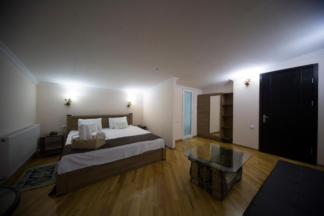 Log Inn Boutique Hotel Tbilisi Luaran gambar